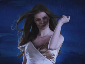 Zoë (Austria) performs Loin d’ici at Eurovision 2016 (@ Eurovision)